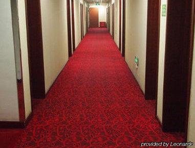 Super 8 Beijing Guang Ming Qiao Hotel Bagian luar foto